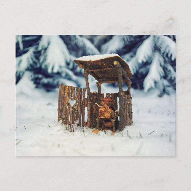 Carte Postale Un elfe de maïs assis aux toilettes en hiver (Devant)