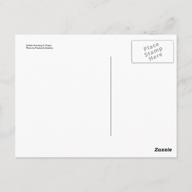 Carte Postale Un Soldat S'Agenouille Dans La Prière (Dos)
