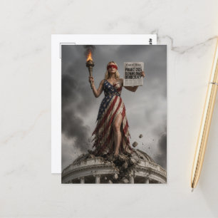 Carte Postale Une belle femme blonde montre la décadence