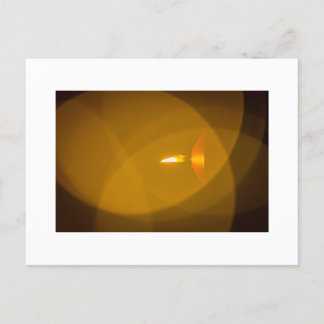 Carte Postale Une bougie brûlante