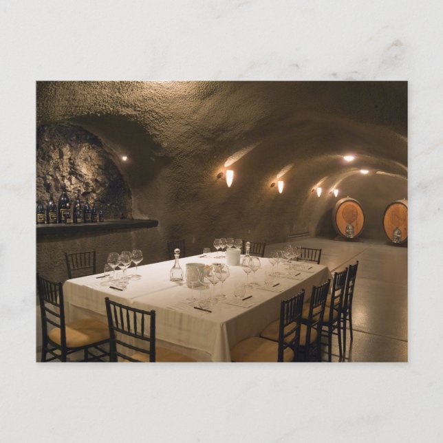Carte Postale USA, Oregon, Dundee. Dining room in Archery (Devant)