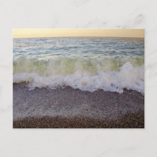 Carte Postale Vagues frappant la plage au bord de la plage 2