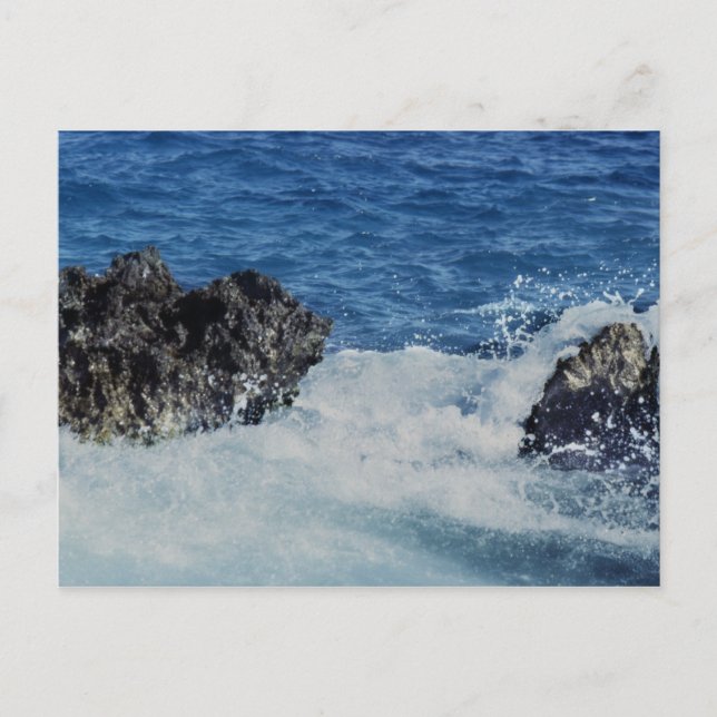 Carte Postale Vagues S'Écoulant Sur Le Rocher De Corail (Devant)