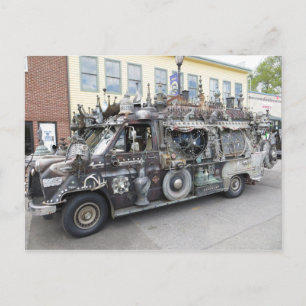 Carte Postale Van de sculpture de ferraille