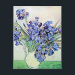 Carte Postale Vase Still Life avec Irises par Vincent van Gogh<br><div class="desc">Still Life : Vase with Irises de Vincent van Gogh est un post impressionnisme d'art vintage encore vie de peinture de nature florale. Un bouquet de fleurs d'iris barbu lavande d'un jardin de printemps. Le vase est en forme de lanceur et plein d'amour et de romance fleurit violet. À propos...</div>