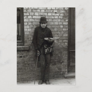 Carte Postale Vendeur de correspondance. c.1900