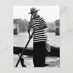CARTE POSTALE VENISE GONDOLIER AVEC CASQUETTE