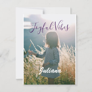 Carte Postale Vibes joyeux enfants photo violet vacances nom cad
