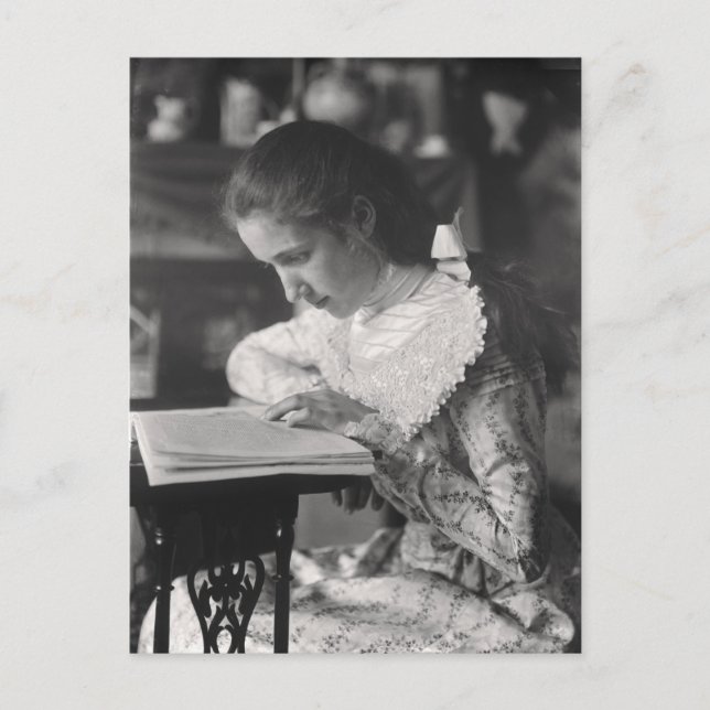 Carte Postale Victorian girl lecture d'un livre (Devant)