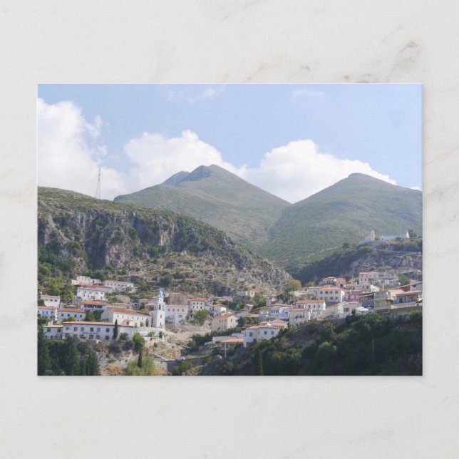 Carte Postale Vieille ville de Dhermi, Albanie (Devant)