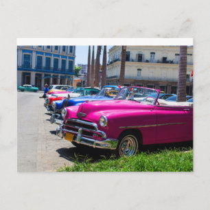 Carte Postale Vieilles voitures dans les rues de La Havane