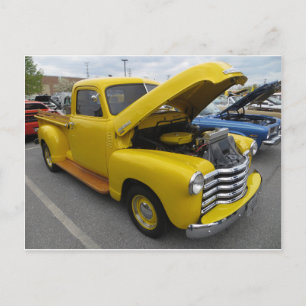 Carte Postale Vieux camion jaune