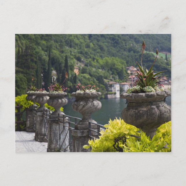 Carte Postale Villa Monastero, jardins et bord de lac, Varenna, (Devant)