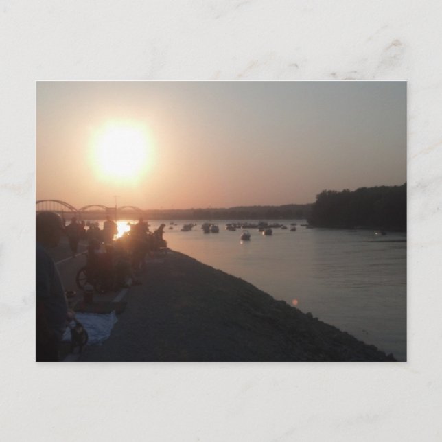Carte Postale Villes de quadruple au coucher du soleil (Devant)