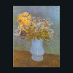 Carte Postale Vincent van Gogh Vase de Lilacs, Daisées, Anémones<br><div class="desc">Vase avec Lilacs, Daisies et Anemones (1887) de Vincent van Gogh est un post impressionnisme vintage de peinture florale à vie morte. Un vase bleu avec un bouquet de fleurs du jardin. À propos de l'artiste : Vincent Willem van Gogh (1853-1890) était un peintre impressionniste dont l'oeuvre était la plus...</div>