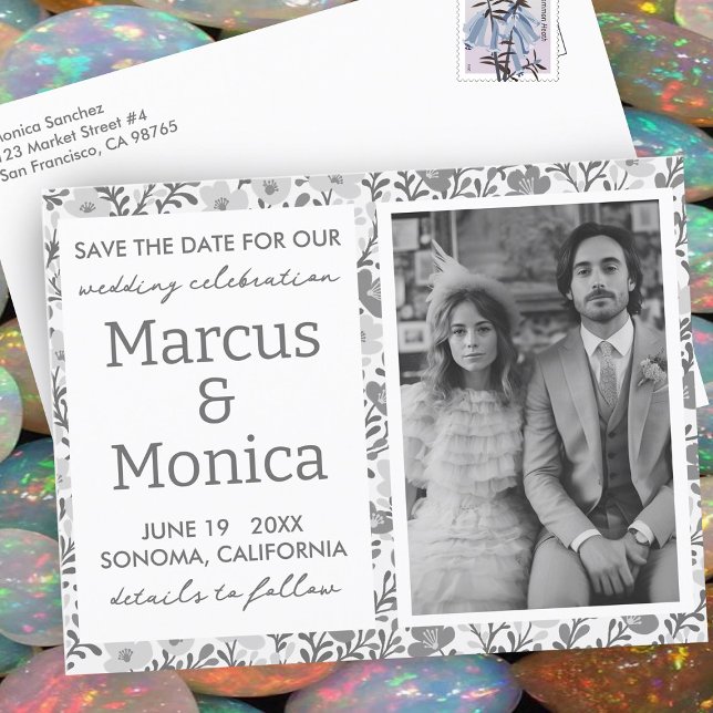 Carte Postale Vins fleurs sauvages Photo personnalisée Enregistr (Wildflower Vines Custom Photo Save the Date Postcard
Black and White Minimal Simple Boho Chic)