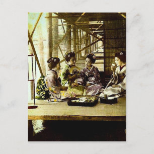 Carte Postale Vintage Geisha Dîner ensemble dans le Vieux Japon