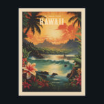Carte postale vintage Hawaii Tropical Beach Travel<br><div class="desc">Échappez au paradis animé de Vintage Hawaii avec notre carte postale Tropical Beach Travel. Immergez-vous dans la beauté d'une plage hawaïenne colorée capturée dans cette magnifique illustration vintage. C'est un autre 100% Snuggle Hamster Designs.</div>