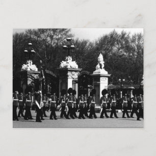 Carte Postale Vintage Londres Changer de garde Palais de Bucking
