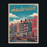 Carte Postale Vintage voyage Amsterdam Pays-Bas Retro Pittoresqu<br><div class="desc">Laissez-vous tenter par les charmants canaux et les paysages animés d'Amsterdam avec ce design enchanteur d'inspiration voyage. Insufflé de clins d'oeil nostalgiques et d'allure intemporelle,  ce design capte les quartiers emblématiques et colorés d'Amsterdam dans une esthétique rétro qui rappelle les affiches de voyage classiques d'antan.</div>