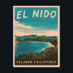 Carte Postale Vintage voyage El Nido Philippines Pittoresque rét<br><div class="desc">Découvrez le paradis tropical d'El Nido,  aux Philippines,  avec ce design rétro captivant inspiré des voyages. Insufflé de vibrations nostalgiques et de charme vintage,  ce design capte l'essence de l'allure intemporelle d'El Nido dans une esthétique rétro qui rappelle les affiches de voyage classiques d'autrefois.</div>