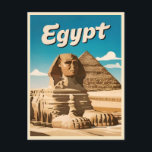 Carte Postale Vintage voyage Le Caire Egypte Pyramide Retro Grap<br><div class="desc">Entrez dans l'allure mystique de l'Egypte avec cette carte postale retro captivante inspirée du voyage. Insufflée de vibrations nostalgiques et de charme vintage,  cette carte postale rend hommage aux merveilles antiques et au riche patrimoine culturel de cette destination emblématique.</div>