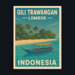 Carte Postale Vintage voyage rétro Gili Trawangan Indonésie<br><div class="desc">Déposez-vous dans le paradis des îles avec cette carte postale d'inspiration voyage vintage avec Gili Trawangan. Avec ses tons rétro et son charme tropical, il capture les ambiances décontractées et les eaux turquoise de l'évasion préférée de l'Indonésie. Idéal pour les amateurs de plage et les promeneurs qui courent ce rêve...</div>