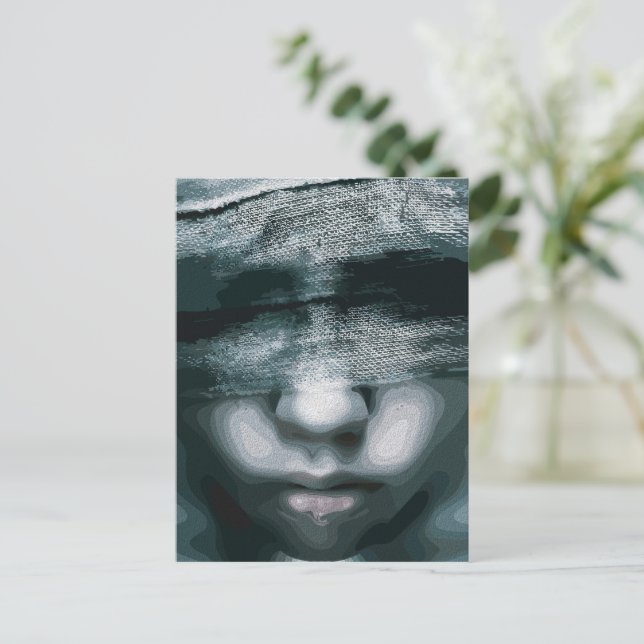 Carte Postale Vision liée : Silence forcé (Debout devant)