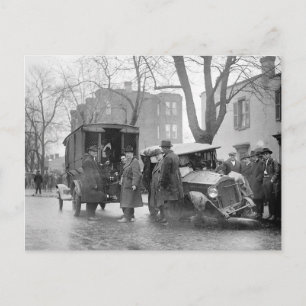 Carte Postale Voiture accidentée d'un bootlegger, 1922