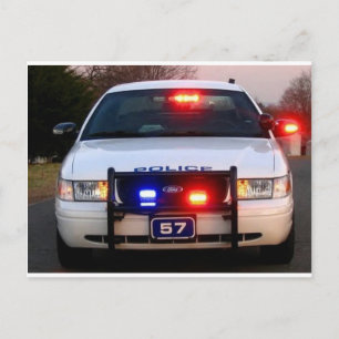 Carte Postale VOITURE DE POLICE - tout éclairé