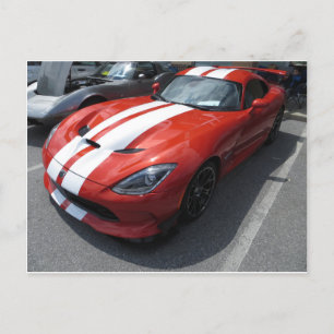 Carte Postale Voiture rouge à rayures blanches