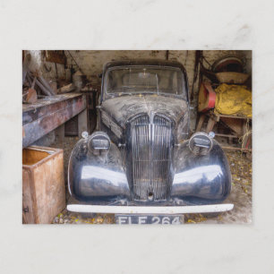 Carte Postale Voiture vintage En Garage