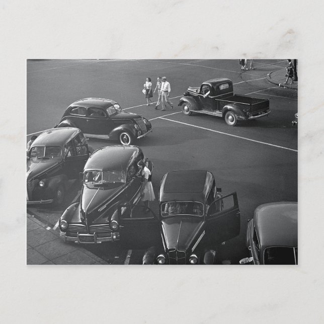 Carte Postale Voitures au centre-ville, 1942 (Devant)