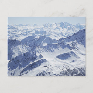 Carte Postale Vue aérienne des montagnes enneigées