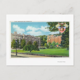 Carte Postale Vue extérieure des casernes et du gymnase des cade