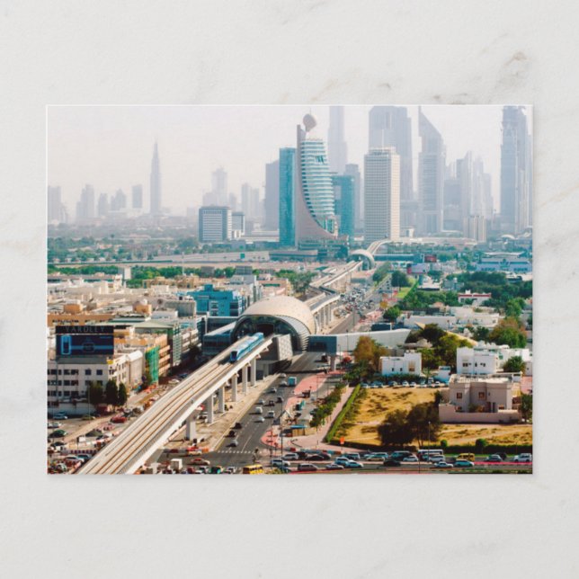Carte Postale Vue sur la ligne de métro et les gratte-ciel de la (Devant)