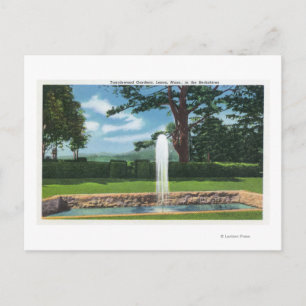 Carte Postale Vue sur les jardins de Tanglewood et la fontaine