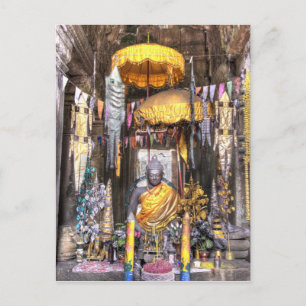 Carte Postale Vue sur l'espace autel à l'intérieur du temple bou