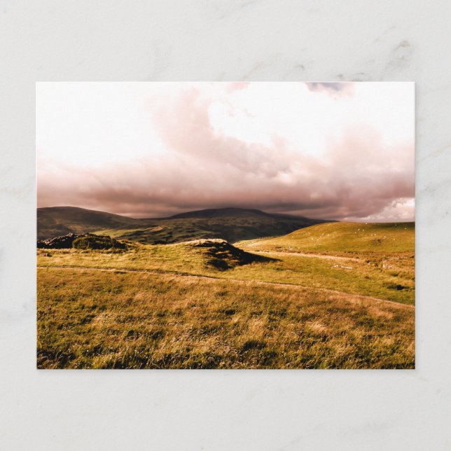 CARTE POSTALE VUES SUR LA MONTAGNE, VALES (Devant)