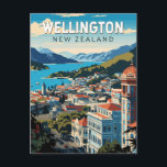 Carte Postale Wellington New Zealand Travel Art Vintage<br><div class="desc">Modèle de déplacement rétro rétro Wellington. Wellington,  la capitale de la Nouvelle-Zélande,  se trouve à proximité du point le plus au sud de l'île North,  dans le détroit de Cook.</div>
