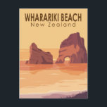 Carte Postale Wharariki Beach New Zealand Travel Art Vintage<br><div class="desc">Design vectoriel Wharariki Beach. C'est une plage sur la mer de Tasman,  à l'ouest du cap Farewell,  le point le plus au nord de l'île sud de la Nouvelle-Zélande.</div>