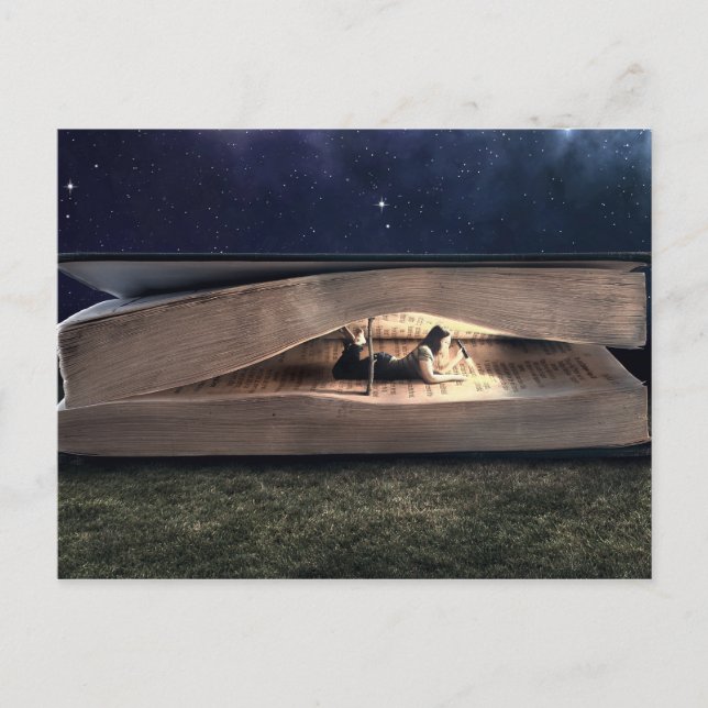 Carte Postale Woman Reading Inside Book at Night (Devant)