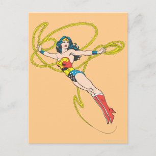 Carte Postale Wonder Woman tient Lasso 4