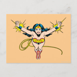 Carte Postale Wonder Woman va de l'avant