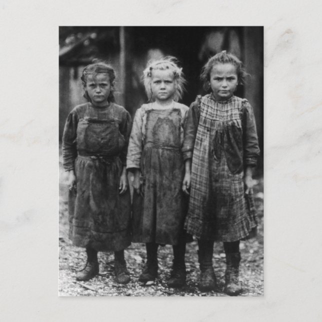 Carte Postale Young Girl Oyster Shuckers, début 1900 (Devant)