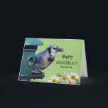 Carte Pour Big Sister Birday avec Blue Jay à Feeder<br><div class="desc">Joyeux anniversaire pour une grande soeur,  soeur aînée. Cette carte de voeux d'anniversaire à thème ornithologique présente une geai bleue dans une mangeoire avec marguerites. Grande carte pour l'amoureux des oiseaux dans votre vie. Copyright © Shoaff Ballanger Studios,  2023.</div>