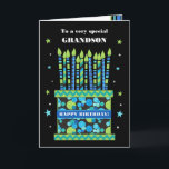 Carte Pour le gâteau d'anniversaire Grandson avec la car<br><div class="desc">Une carte d'anniversaire brillante pour votre petit-fils, avec beaucoup de bougies à motifs sur un gâteau d'anniversaire. En haut de la couverture, les mots "À un GRANDSON très spécial" sont en blanc sur l'arrière - plan noir. Il y a un groupe bleu autour du gâteau avec "HAPPY BANTHDAY !" également...</div>