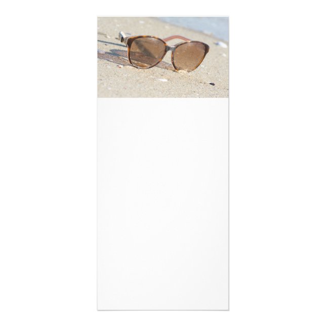 Carte Publicitaire Lunettes de soleil sur la plage (Devant)