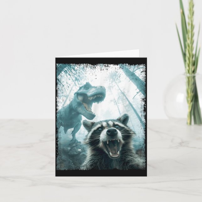 Carte Raccoon Selfie With Tyrannosaurus T Rex Adventure  (Devant)