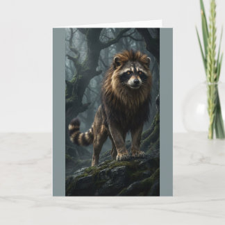 Carte Raton laveur mystique lion dans la forêt enchantée